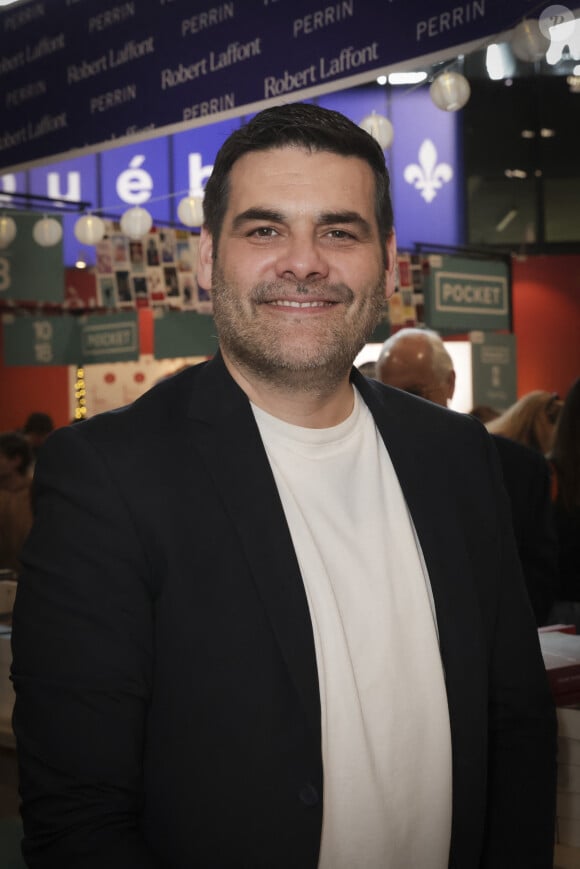 Matthieu Lartot lors du Festival du Livre de Paris , France, le 12 avril. © Jack Tribeca / Bestimage