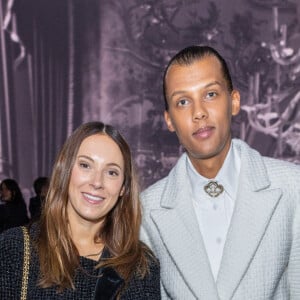 Le chanteur Stromae et sa femme Coralie Barbier - Front Row au défilé Chanel Collection Femme Prêt-à-porter Printemps/Eté 2023 lors de la Fashion Week de Paris (PFW), France, le 4 octobre 2022. © Olivier Borde/Bestimage 