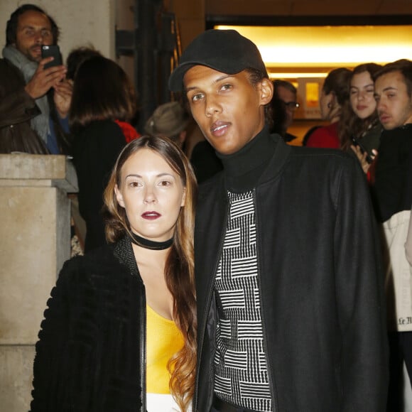 Le chanteur Stromae et sa femme Coralie Barbier - - Défilé de mode "Kenzo" collection prêt-à-porter Printemps-Eté 2017 lors de la Fashion Week de Paris à la Cité de l'architecture et du patrimoine au Trocadéro à Paris, France, le 4 octobre 2016. © Christophe Aubert via Bestimage 