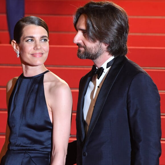 Les premiers mots de Charlotte Casiraghi sur sa rupture avec Dimitri Rassam
Charlotte Casiraghi et Dimitri Rassam - Montée des marches du film " Frère et Soeur " lors du 75ème Festival International du Film de Cannes. © Giancarlo Gorassini / Bestimage 