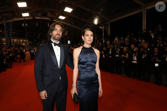 Charlotte Casiraghi et Dimitri Rassam - Montée des marches du film " Frère et Soeur " lors du 75ème Festival International du Film de Cannes. Le 20 mai 2022 © Dominique Jacovides / Bestimage 