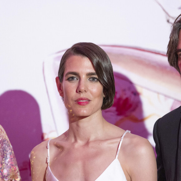 C'est au "Telegraph" que Charlotte Casiraghi en parle pour la première fois
Charlotte Casiraghi et Dimitri Rassam lors du Bal de la Rose 2022 au Sporting Club de Monaco en faveur de la Fondation Princesse Grace le 8 juillet 2022. © Cyril Moreau / Pool Monaco / Bestimage