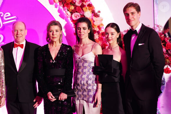 Le prince Albert II de Monaco, la princesse Caroline de Hanovre, Charlotte Casiraghi, la princesse Alexandra de Hanovre et son compagnon Ben-Sylvester Strautmann - Bal de la Rose "Disco" 2024 au profit de la Fondation Princesse Grace dans la Salle des Étoiles du