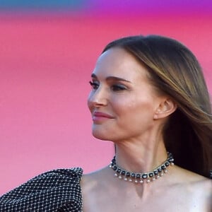 En effet, la carrière de Natalie Portman a été célébrée
Natalie Portman assiste à la cérémonie de remise des prix lors du 50e Festival du film américain de Deauville, le 14 septembre 2024 à Deauville, en France. Photo par Franck Castel/ABACAPRESS.COM