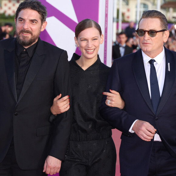 Damien Bonnard, Lou Lampros, Benoit Magimel - Arrivées à la cérémonie de clôture de la 50ème édition du Festival du Cinéma américain à Deauville. Le 14 septembre 2024 © Denis Guignebourg / Bestimage  Arrivals at the closing ceremony of the 50th Deauville American Film Festival. on September 14th 2024 