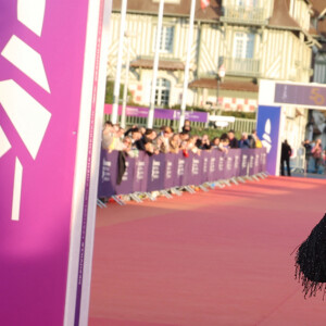 Isabelle Adjani - Arrivées à la cérémonie de clôture de la 50ème édition du Festival du Cinéma américain à Deauville. Le 14 septembre 2024 © Denis Guignebourg / Bestimage  Arrivals at the closing ceremony of the 50th Deauville American Film Festival. on September 14th 2024 