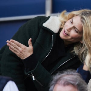 Alice Taglioni et son compagnon Laurent Delahousse - Célébrités dans les tribunes de la demi-finale retour de Ligue des champions entre le PSG face au Borussia Dortmund (0-1) au Parc des Princes à Paris le 7 mai 2024. © Cyril Moreau/Bestimage