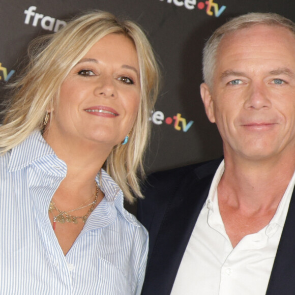 Flavie Flament et Julien Arnaud font leurs premiers pas dans "Télématin", sur France 2
Flavie Flament et Julien Arnaud au photocall de la conférence de presse de rentrée de France Télévisions à Paris, France. © Coadic Guirec/Bestimage 