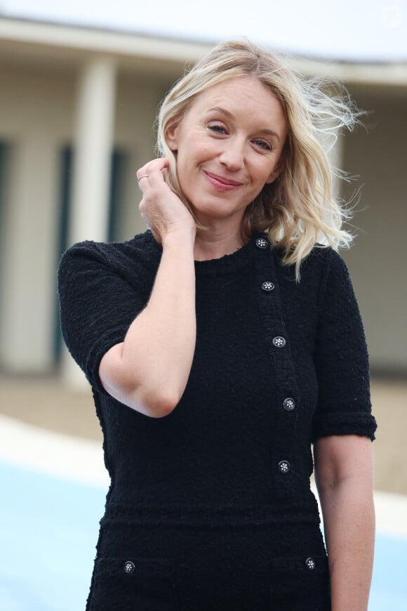 Ludivine Sagnier lors du photocall du Jury lors de la 50ème edition du Festival du Cinema Américain de Deauville, France, le 9 septembre 2024. © Denis Guignebourg/BestImage 