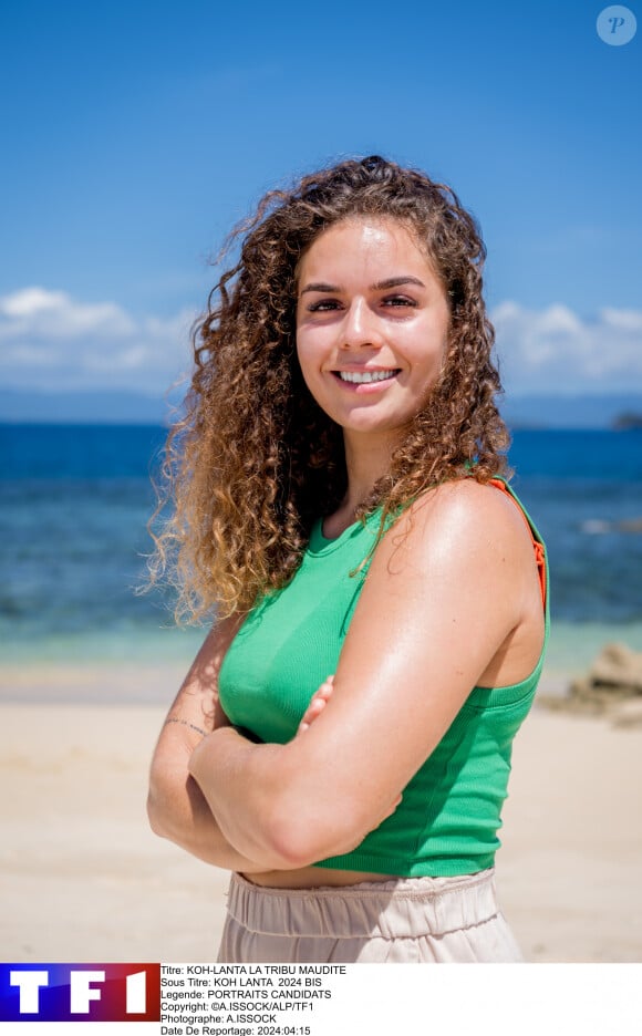 C'est la raison pour laquelle elle a été éliminée par son équipe.
Lola, aventurière de "Koh-Lanta, La Tribu maudite" sur TF1.