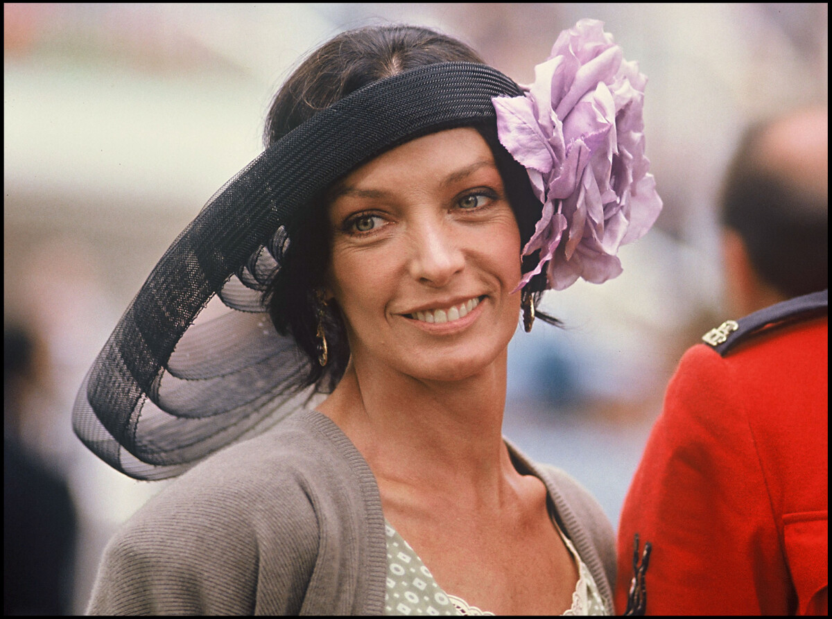 Photo : Marie Laforêt Archives - Marie Laforêt au Grand Prix de Paris ...