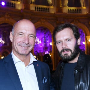 Exclusif - Christophe Laure, directeur général InterContinental Paris - Le Grand et Hugo Becker à l'exposition "Douceur animale" de Michel Bassompierre à l'InterContinental Paris - Le Grand le 17 septembre 2024. © Rachid Bellak / Bestimage 