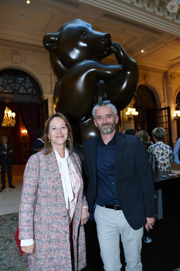 Exclusif - Ségolène Royal et Guillaume Bassompierre à l'exposition "Douceur animale" de Michel Bassompierre à l'InterContinental Paris - Le Grand le 17 septembre 2024. © Rachid Bellak / Bestimage 