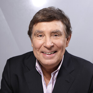 Rendez-vous portrait en studio avec Jean-Pierre Foucault à Paris le 9 novembre 2017. © Cédric Perrin / Bestimage
