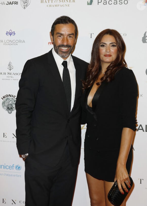 Robert Pires et Jessica Lemarie - Photocall de la 10ème édition du "Global Gift Gala 2021" à l'hôtel Four Seasons Hotel George V à Paris le 30 octobre 2021. © Marc Ausset Lacroix/Bestimage