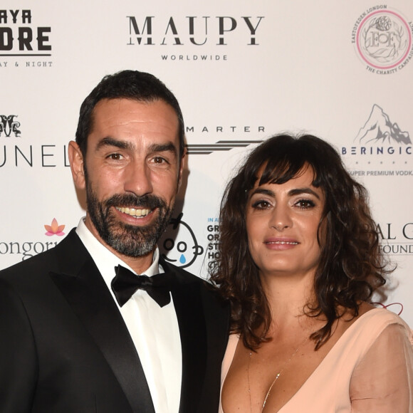 Robert Pires et Jessica Lemarie - Les célébrités posent lors du photocall de la soirée Global Gift à Londres le 18 novembre 2017.