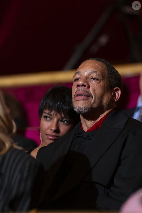 JoeyStarr et sa nouvelle compagne Pauline Latchoumanin - Personnalités au "concerto pour la paix" de Omar Harfouch au théâtre des Champs-Elysées à Paris © Perusseau / Tribeca / Bestimage