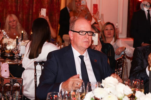 Et qui prouve que le clan de Grimaldi est une famille soudée !
Le prince Albert II de Monaco - Umberto Tozzi est nommé ambassadeur de bonne volonté de la principauté de Monaco par le prince Albert II le 19 septembre 2024. © Claudia Albuquerque / Bestimage 