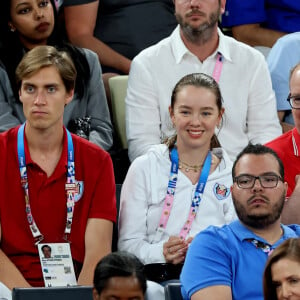 Après avoir soutenu les athètes aux JO de Paris cet été en compagnie de Ben-Sylvester Strautmann, compagnon de la jeune femme
Alexandra de Hanovre et son compagnon Ben-Sylvester Strautmann, Prince Albert II de Monaco - Les célébrités en tribunes pendant l'épreuve de basketball de Demi-Finale opposant les Etats-Unis à la Serbie lors des Jeux Olympiques de Paris 2024 (JO) à l'Arena Bercy, à Paris, France, le 8 août 2024. © Jacovides-Perusseau/Bestimage