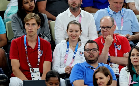 Après avoir soutenu les athètes aux JO de Paris cet été en compagnie de Ben-Sylvester Strautmann, compagnon de la jeune femme
Alexandra de Hanovre et son compagnon Ben-Sylvester Strautmann, Prince Albert II de Monaco - Les célébrités en tribunes pendant l'épreuve de basketball de Demi-Finale opposant les Etats-Unis à la Serbie lors des Jeux Olympiques de Paris 2024 (JO) à l'Arena Bercy, à Paris, France, le 8 août 2024. © Jacovides-Perusseau/Bestimage