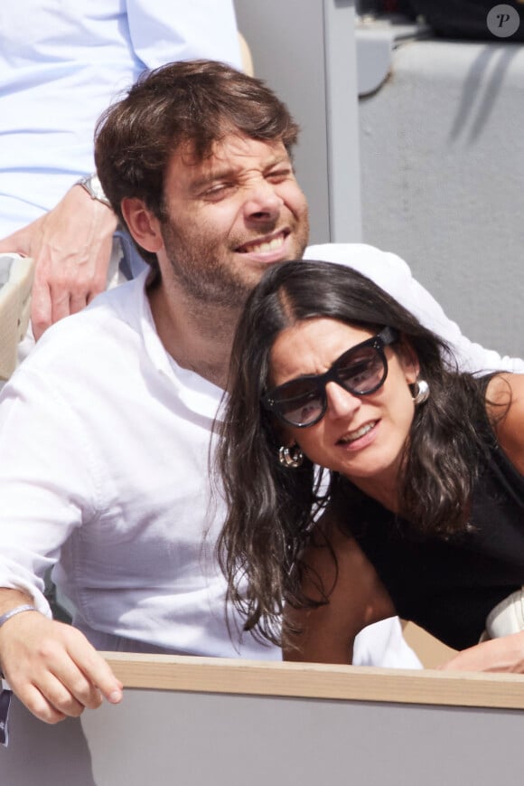 Agathe Lambret et Benjamin Duhamel - Célébrités dans les tribunes de la finale Dames des Internationaux de Tennis de Roland Garros à Paris le 8 juin 2024. © Jacovides-Moreau/Bestimage