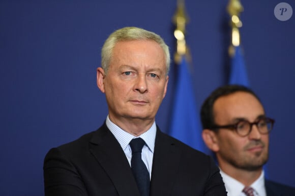 Antoine Armand, âgé de 33 ans, est député de Haute-Savoie depuis 2022
Bruno Le Maire, ancien ministre de l'économie lors de la cérémonie de passation de pouvoir au ministère de l'économie à Paris. © Lionel Urman / Panoramic / Bestimage 