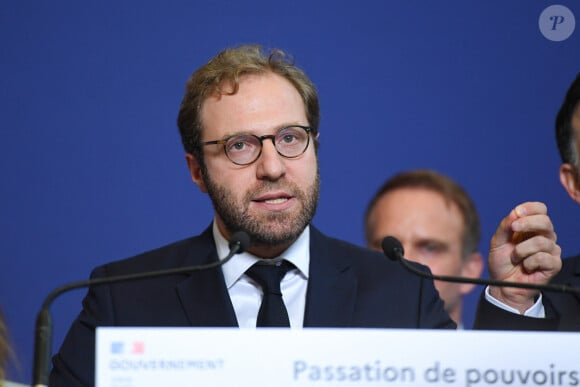 Antoine Armand, Ministre de l’Économie, des Finances et de la Souveraineté industrielle et numérique lors de la cérémonie de passation de pouvoir au ministère de l'économie © Lionel Urman / Panoramic / Bestimage 