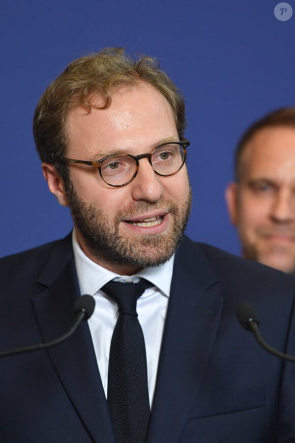 Antoine Armand, Ministre de l’Économie, des Finances et de la Souveraineté industrielle et numérique lors de la cérémonie de passation de pouvoir au ministère de l'économie. © Lionel Urman / Panoramic / Bestimage 