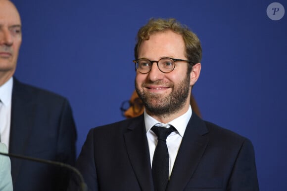 Antoine Armand, Ministre de l’Économie, des Finances et de la Souveraineté industrielle et numérique lors de la cérémonie de passation de pouvoir au ministère de l'économie. © Lionel Urman / Panoramic / Bestimage 