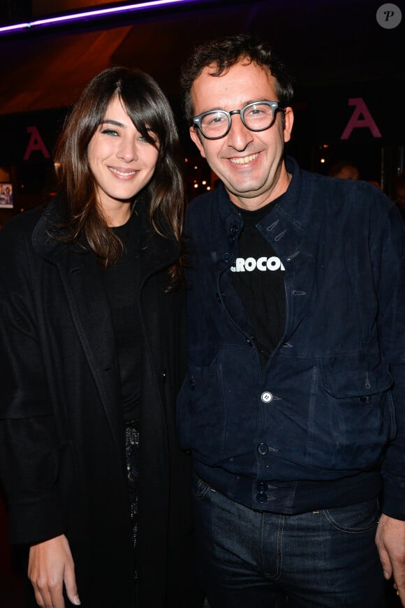 Cyrille Eldin et sa compagne Sandrine Calvayrac - Louis-Michel Colla fête son 60ème anniversaire au théâtre de la Gaîté-Montparnasse à Paris le 8 novembre 2016. Louis-Michel Colla est le directeur du théâtre de la Gaîté-Montparnasse depuis 1998. © Coadic Guirec/Bestimage