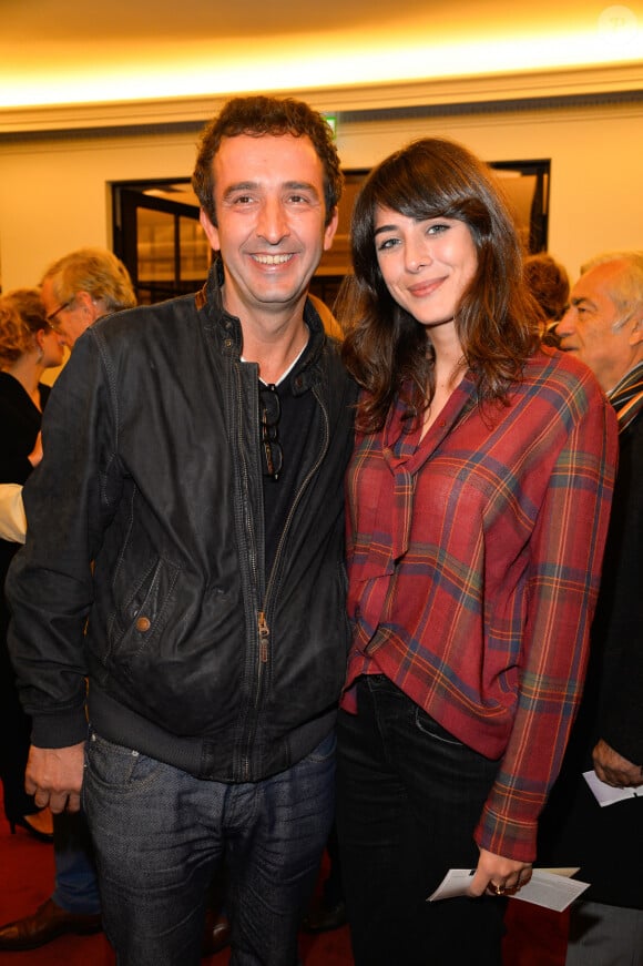 Cyrille Eldin et sa compagne Sandrine Calvayrac - Générale de la pièce "L'heureux élu", une comédie de Eric Assous au Théâtre de la Madeleine à Paris le 24 octobre 2016. © Coadic Guirec/Bestimage (no web - No Blog pour suisse et Belgique)