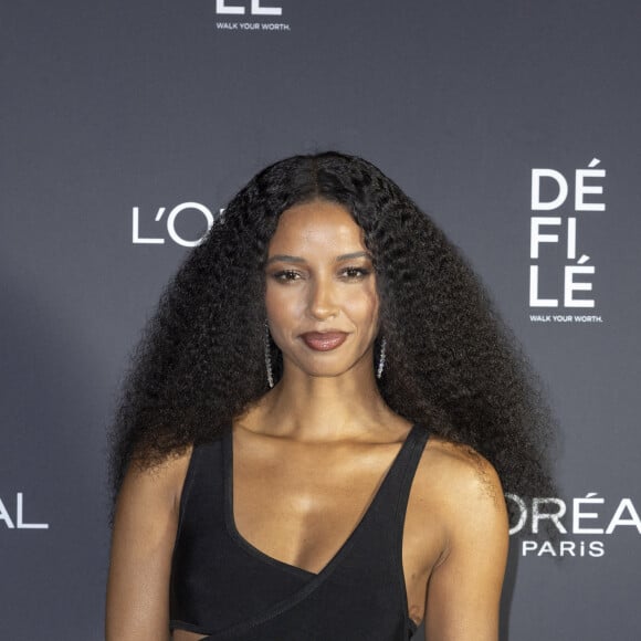 Flora Coquerel au photocall du défilé "Walk Your Worth" de L'Oréal devant l'Opéra Garnier lors de la fashion week PAP femme printemps/été 2025 à Paris le 23 septembre 2024. © Olivier Borde / Bestimage 