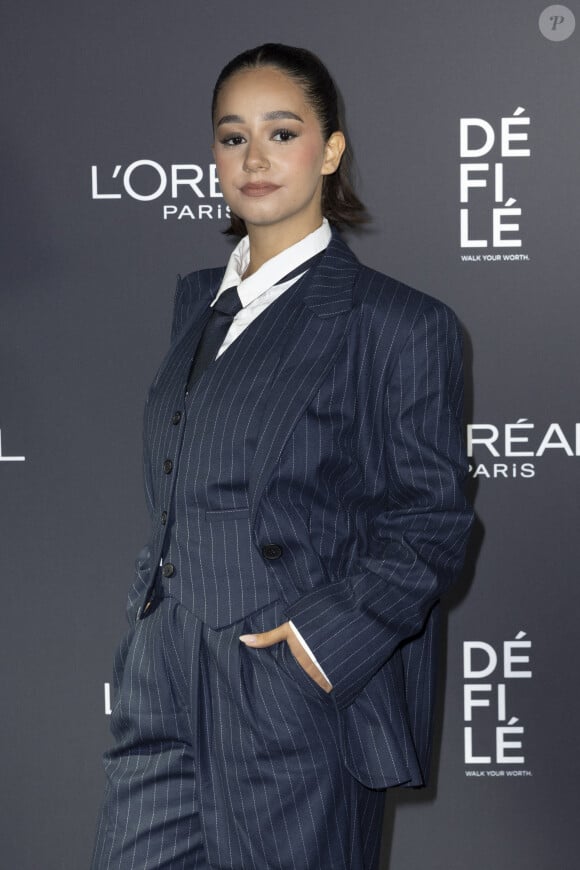 Léna Situations (Léna Mahfouf) au photocall du défilé "Walk Your Worth" de L'Oréal devant l'Opéra Garnier lors de la fashion week PAP femme printemps/été 2025 à Paris le 23 septembre 2024. © Olivier Borde / Bestimage 