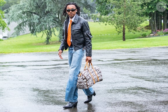 Jules Kounde - Arrivée des joueurs de l'Equipe de France de football à Clairefontaine, le 29 mai 2024. © Baptiste Autissier / Panoramic / Bestimage 