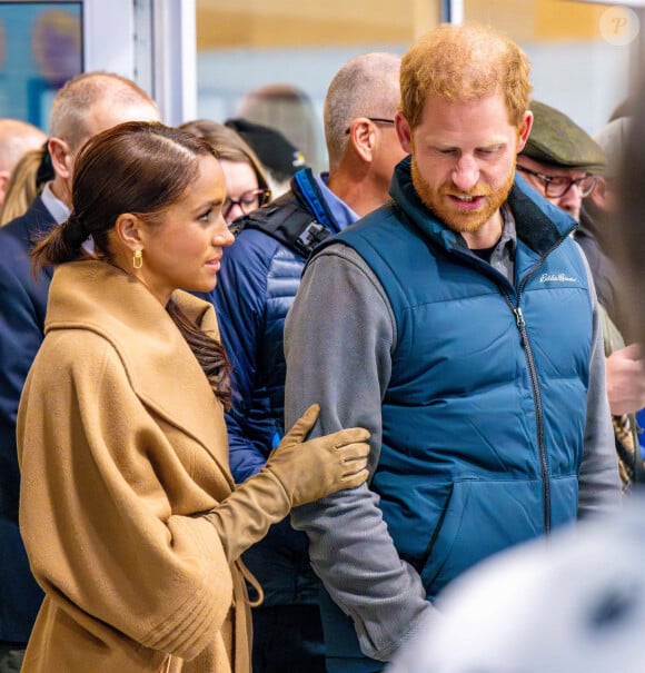 Selon nos confrères au cours de leur discussion en "Face Time", le prince Harry aurait fait pivoter sa caméra pour leur montrer de belles images de l'événement.
Photos d'archives - Meghan Markle et Harry.