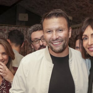 Valérie Benaïm et Raymond Aabou étaient présents
Exclusif - Valérie Benaim, Raymond Aabou, Géraldine Maillet - Séance de dédicace du nouveau livre de Géraldine Maillet "Ma Minuscule" qui raconte la découverte de la maladie d'Alzheimer de sa grand-mère maternelle, pour ses amis, (avant la sortie en librairie le 25 septembre) au Marta (le bar du Fouquet's) à Paris le 24 septembre 2024. © Jack Tribeca / Bestimage 