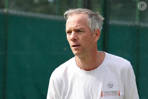 Julien Arnaud lors du Tournoi de Padel des Célébrités du Lagardère Paris Racing au profit de l'Institut Imagine, le 17 mai 2024 à Paris, France. Photo par Nasser Berzane/ABACAPRESS.COM