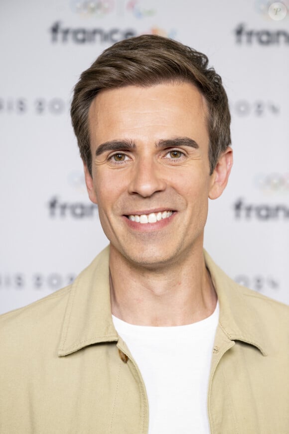 Ce nouveau binôme signé France Télévisions n'est pas au goût de Jean-Baptiste Marteau...
Jean-Baptiste Marteau lors de la présentation des journalistes et chroniqueurs de France Télévisions pour les Jeux Olympiques 2024 au musée de l'Homme à Paris, le 11 juin 2024. © Pierre Perusseau / Bestimage 