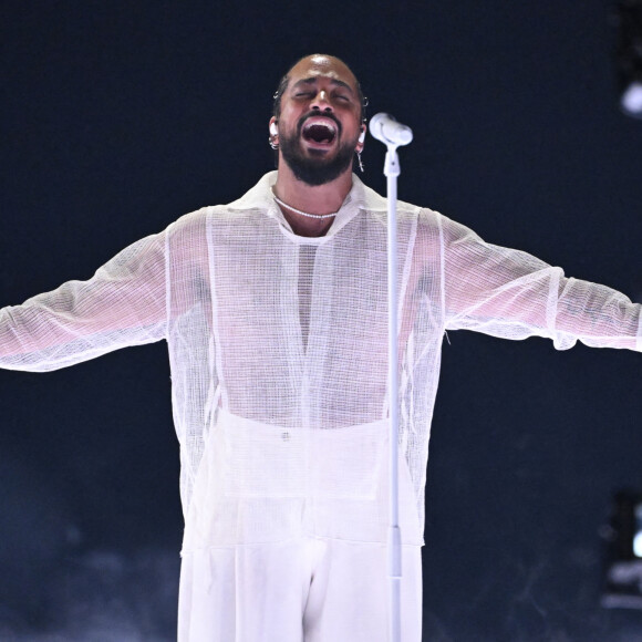 Slimane avec sa chanson "Mon Amour" lors de la première répétition générale avant la finale de la 68ème édition du Concours Eurovision de la chanson (ESC) à la Malmö Arena, en Suède, le 10 mai 2024. © Jessica Gow /TTNews/Bestimage