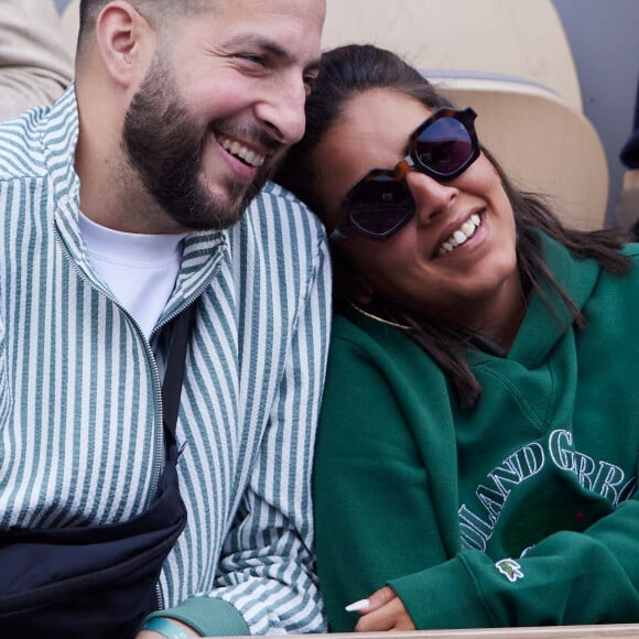 Inès Reg (Inès Reghioua) avec son meilleur ami Mickaël Montadir dans les tribunes des Internationaux de France de tennis de Roland Garros 2024 à Paris, France, le 3 juin 2024