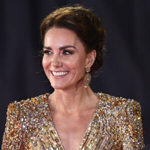 Kate Middleton est très proche de sa famille. 
Catherine Kate Middleton, la duchesse de Cambridge - Kate Middleton - Avant-première mondiale du film "James Bond - Mourir peut attendre (No Time to Die)" au Royal Albert Hall à Londres.