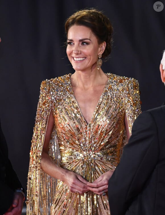 Kate Middleton est très proche de sa famille. 
Catherine Kate Middleton, la duchesse de Cambridge - Kate Middleton - Avant-première mondiale du film "James Bond - Mourir peut attendre (No Time to Die)" au Royal Albert Hall à Londres.