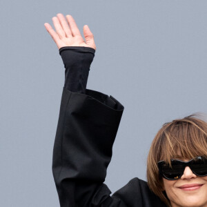 Sophie Marceau - Arrivées au défilé de mode féminine Balenciaga printemps-été 2025 lors de la Fashion Week de Paris (PFW), à Paris, France, le 30 septembre 2024. © Da Silva-Perusseau/Bestimage