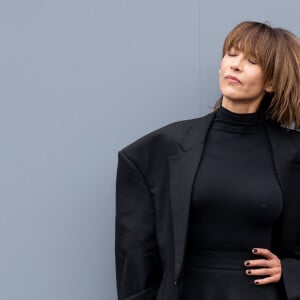 Sophie Marceau - Arrivées au défilé de mode féminine Balenciaga printemps-été 2025 lors de la Fashion Week de Paris (PFW), à Paris, France, le 30 septembre 2024. © Da Silva-Perusseau/Bestimage