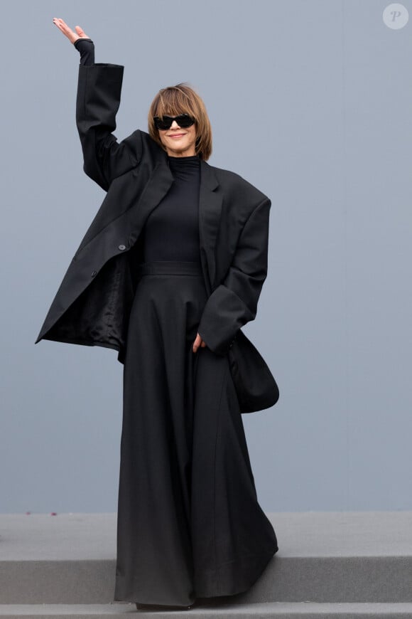 Sophie Marceau - Arrivées au défilé de mode féminine Balenciaga printemps-été 2025 lors de la Fashion Week de Paris (PFW), à Paris, France, le 30 septembre 2024. © Da Silva-Perusseau/Bestimage