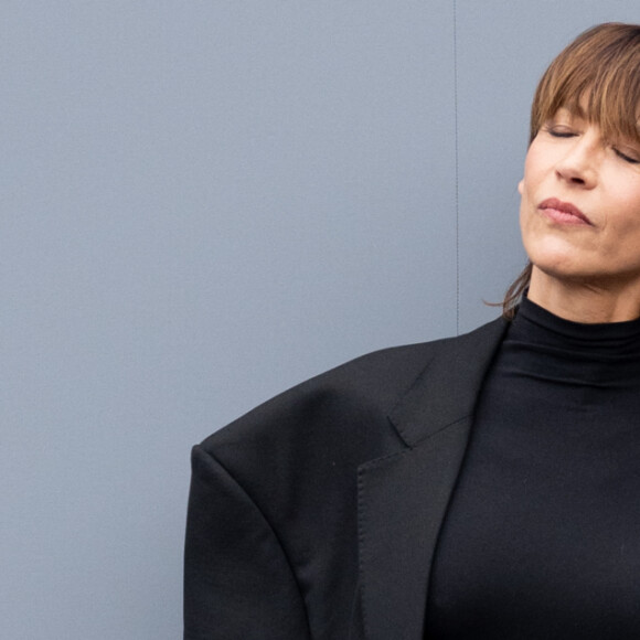 Sophie Marceau - Arrivées au défilé de mode féminine Balenciaga printemps-été 2025 lors de la Fashion Week de Paris (PFW), à Paris, France, le 30 septembre 2024. © Da Silva-Perusseau/Bestimage