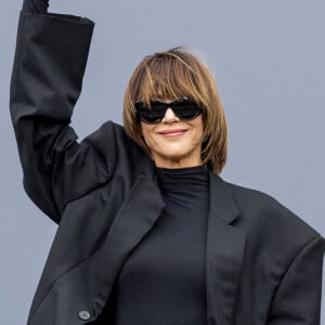 Sophie Marceau - Arrivées au défilé de mode féminine Balenciaga printemps-été 2025 lors de la Fashion Week de Paris (PFW), à Paris, France, le 30 septembre 2024. © Da Silva-Perusseau/Bestimage