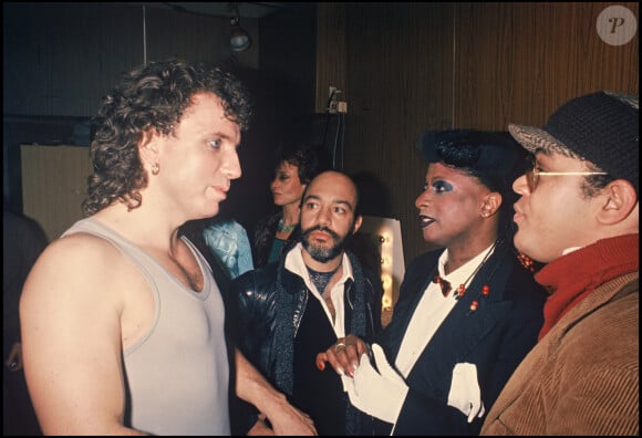 Bernard Lavilliers avant un concert en 1981