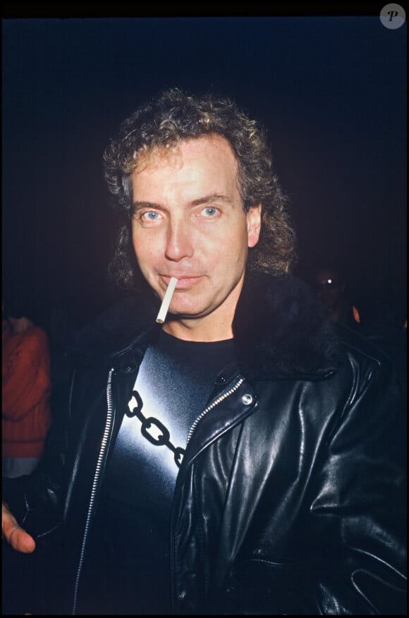 Bernard Lavilliers à la manifestation "Touche pas à mon pote", S.O.S. Racisme, place de la Concorde à Paris en 1985.