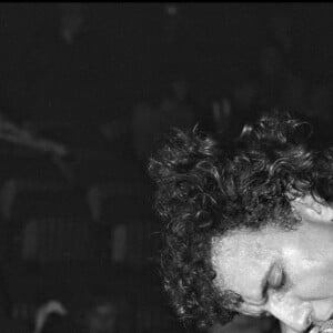 



Au milieu de sa carrière, le chanteur affichait une silhouette très musclée...Bernard Lavilliers sur scène lors d'un concert au Palais des Sports à Paris en 1981.



